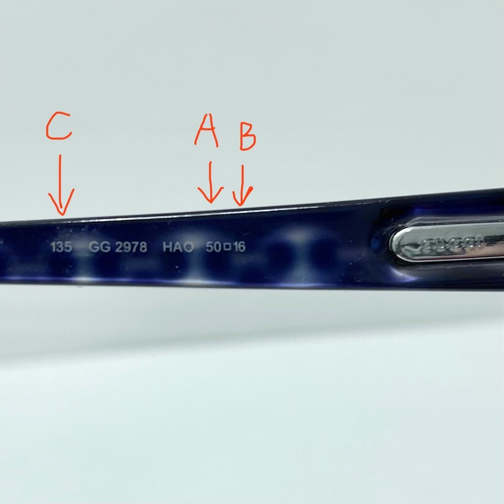 Gucci Glasses - Picture 5 of 8